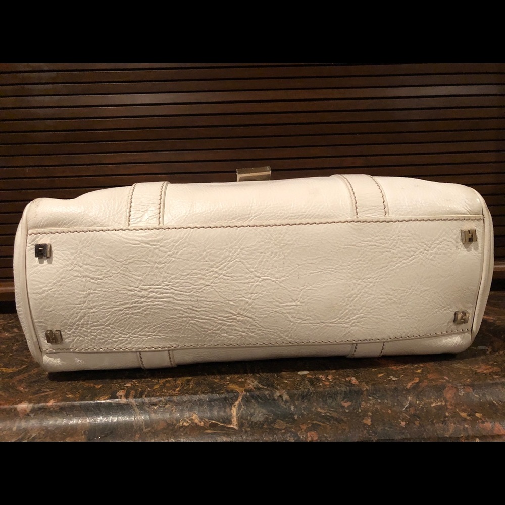 Handbag - Picture 6 of 8